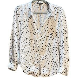 Velvet Heart White Button Down Shirt Relaxed Fit Blouse Size Medium :)